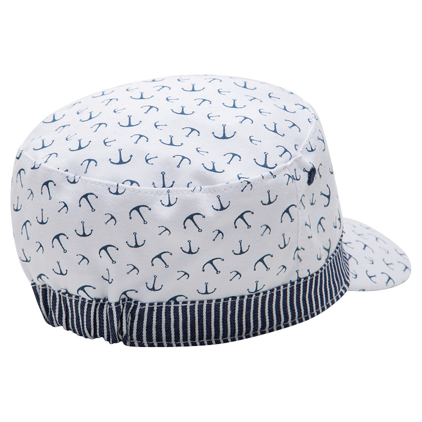 Gorra de sarga con anclas estampadas all over y galón de rayas 