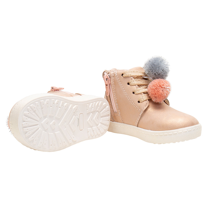 Botines brillantes con efecto de cuero y pompones desmontables 