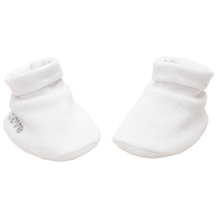 Zapatillas de terciopelo con inscripciones bordadas  