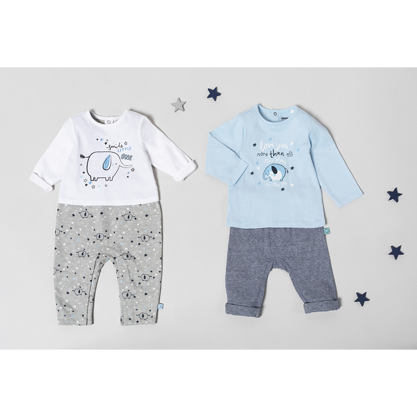 Mono largo de punto con elefantes estampados 