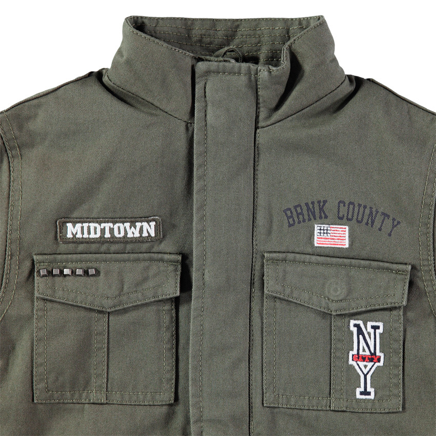 Parka de sarga con bolsiullo y parches con detalles de estilo militar 