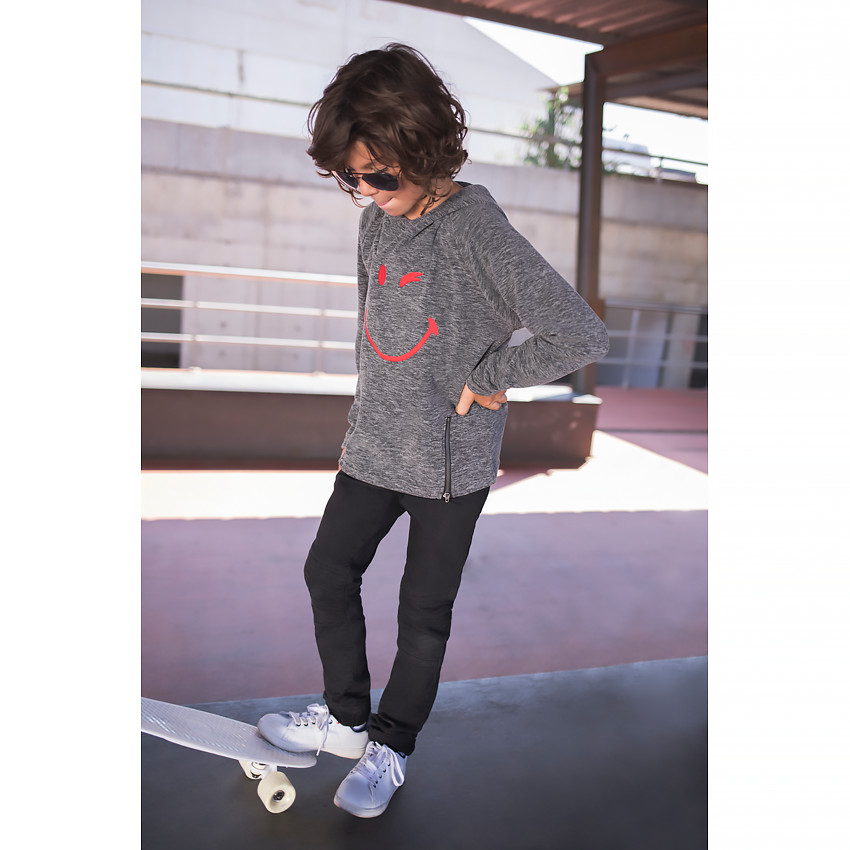 Sudadera polar jaspeada con capucha y ©Smiley estampado 