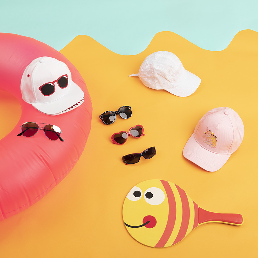 Visera de rayas de sarga con gafas estampadas y doble visera 