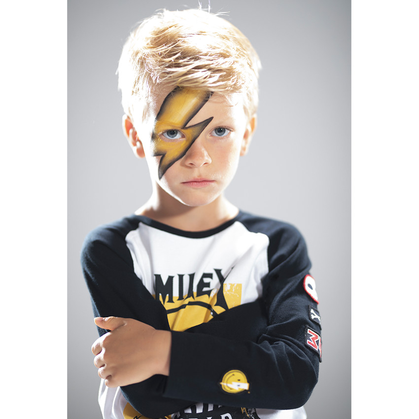 Camiseta de manga larga ranglan con estampado ©Smiley y parches 