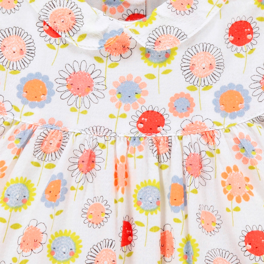 Vestido de volantes con estampado de flores 