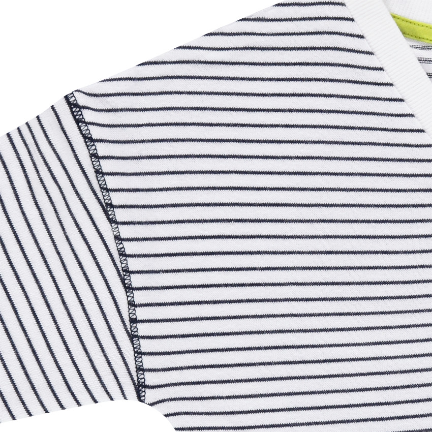Chaqueta de punto fino con rayas all over  Additional Chaqueta de punto fino con rayas all over