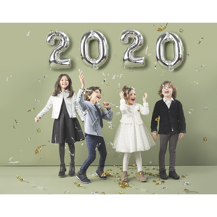 Pantalón de sarga sobreteñida con bolsillo de fantasía en la parte trasera 