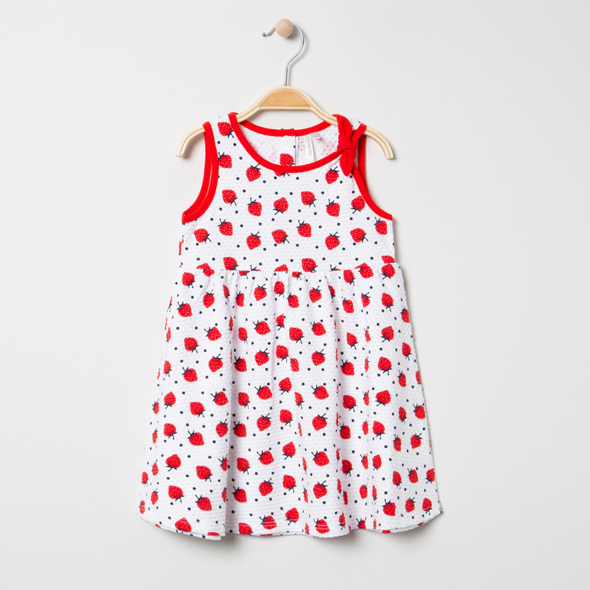Vestido sin mangas con estampado de fresas all-over 