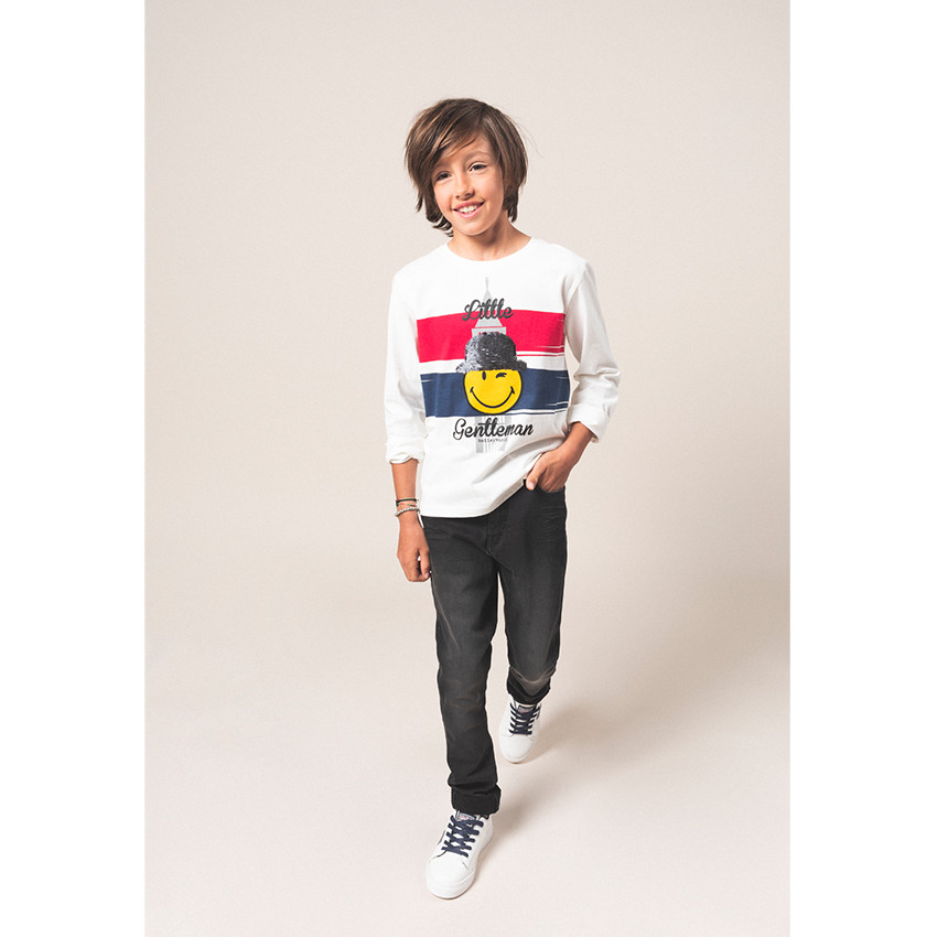 Júnior - Vaqueros usados con efecto desgastado y arrugado con inscripción de relieve en la espalda 