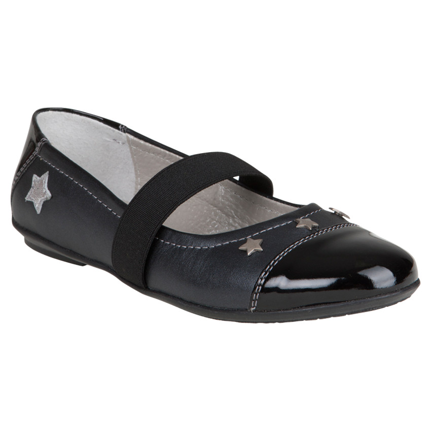 Zapatos merceditas con cinta elástica de cuero de color negro con remaches 
