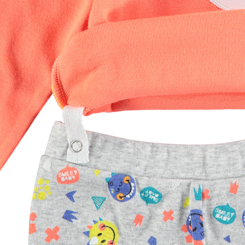 Pijama de punto con estampado de ©Smiley y aplicaciones de relieve 