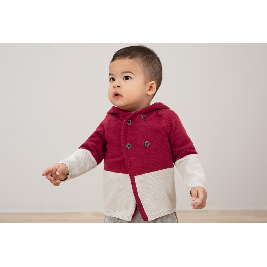 Chaqueta de punto bicolor con doble botón 