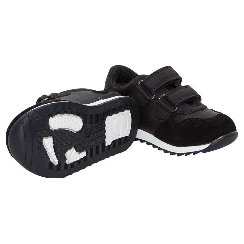 Zapatillas deportivas bajas con velcros y franjas en contraste 