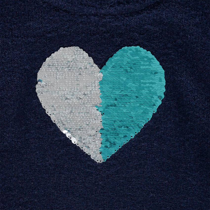 Pull en tricot contrasté à coeur en sequins magiques 