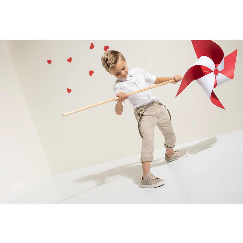 Camisa de manga larga con pajarita desmontable 