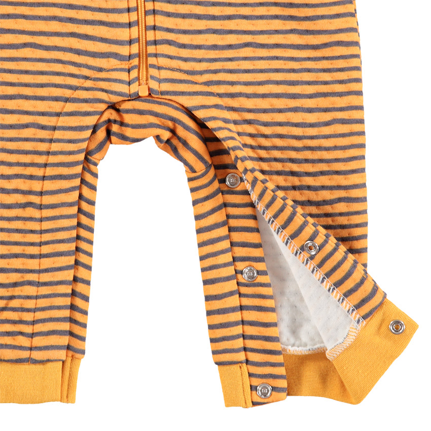 Mono largo de punto de rayas con tigre estampado 