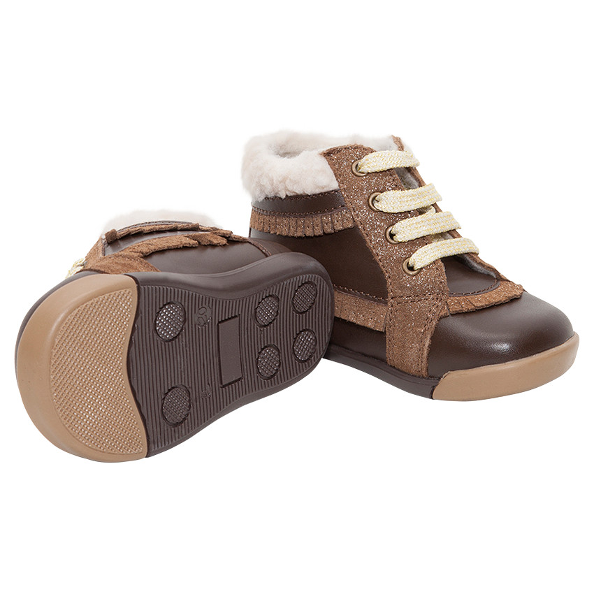 Botines de cuero forrados con flecos brillantes   Additional Botines de cuero forrados con flecos brillantes