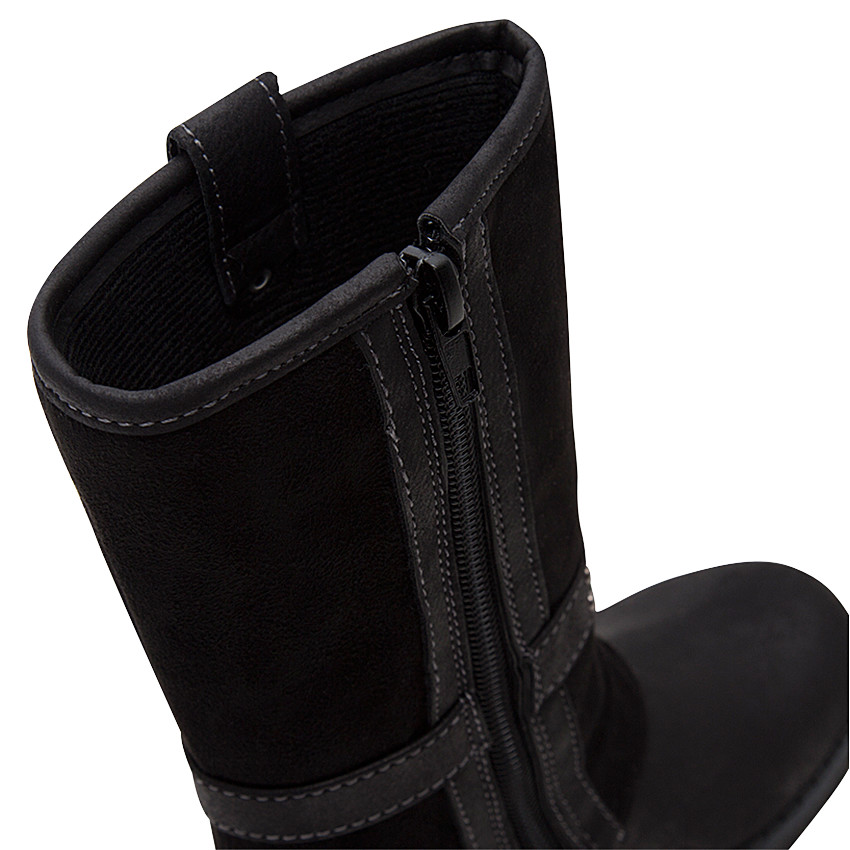 Botas negras de piel sintética con hebillas y efecto piel vuelta 