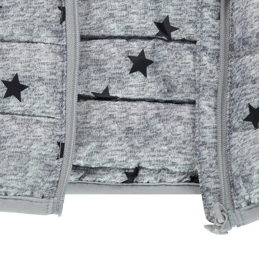 Anorak light*, impermeable y acolchado con capucha y bolsa de almacenamiento estampada 