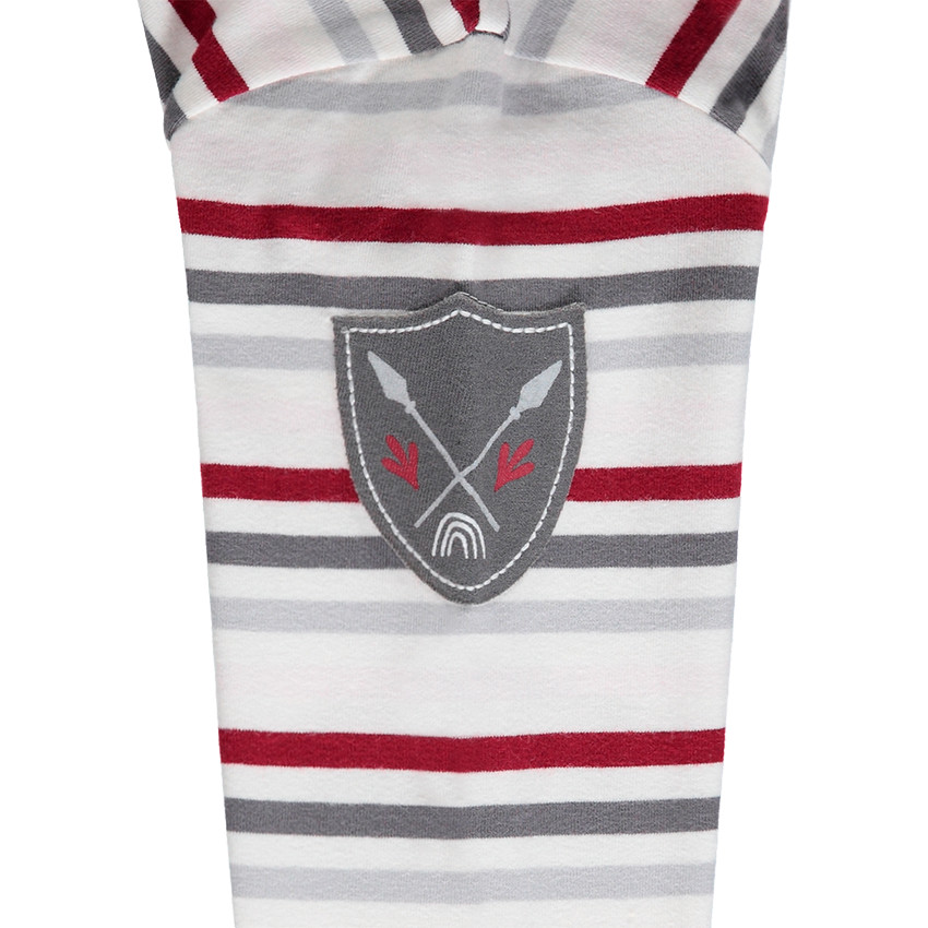 Camiseta de manga larga con rayas y parche 