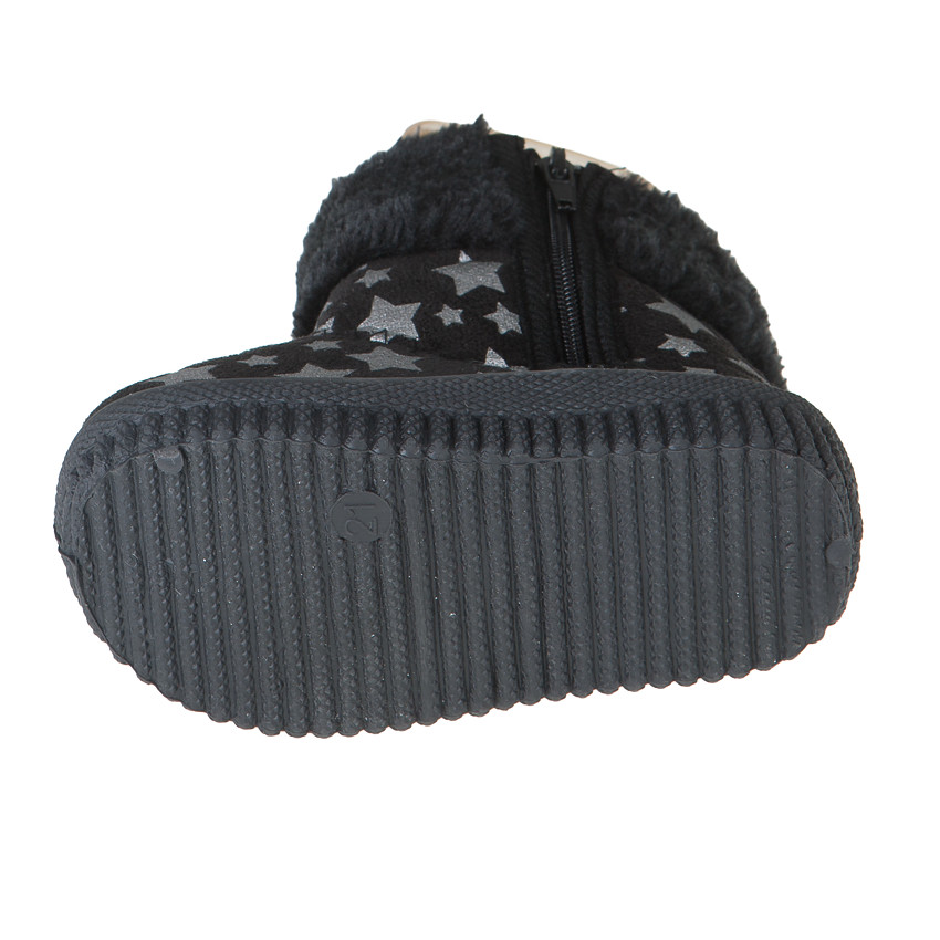 Zapatillas de forma botín de pelo sintético con pompones con estampado de estrella 