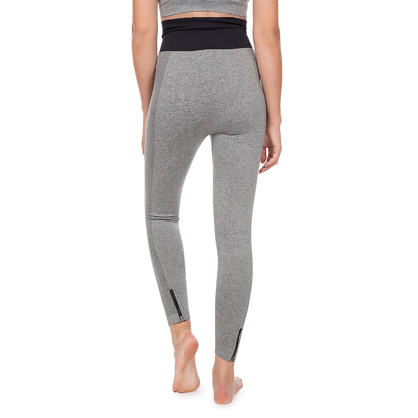 Leggings deportivos adaptados al embarazo 