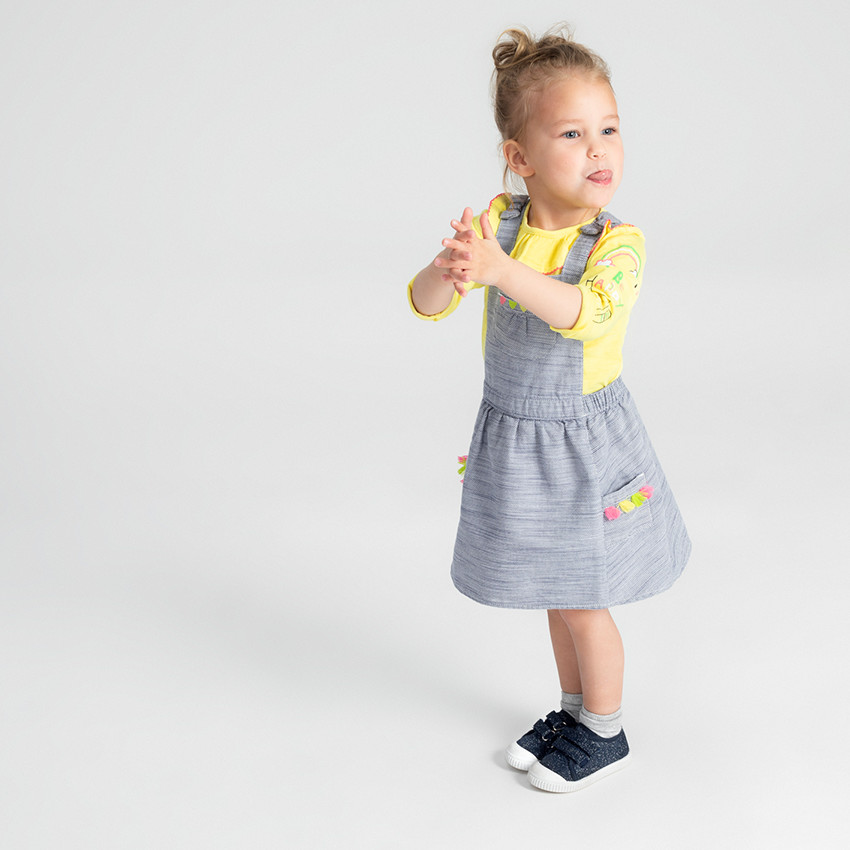 Camiseta de manga larga de punto con cuello con volantes y dibujos estampados 